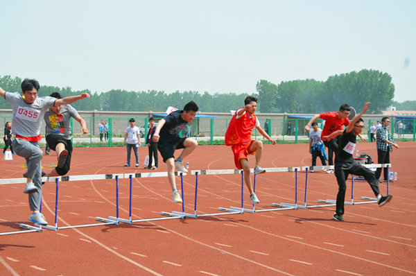 男子百米跨栏